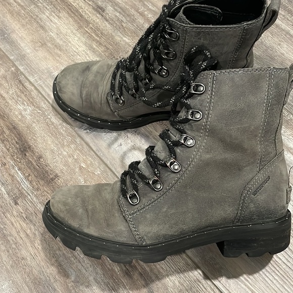 Sorel Lennox Lace Combat Boots - Picture 1 of 8